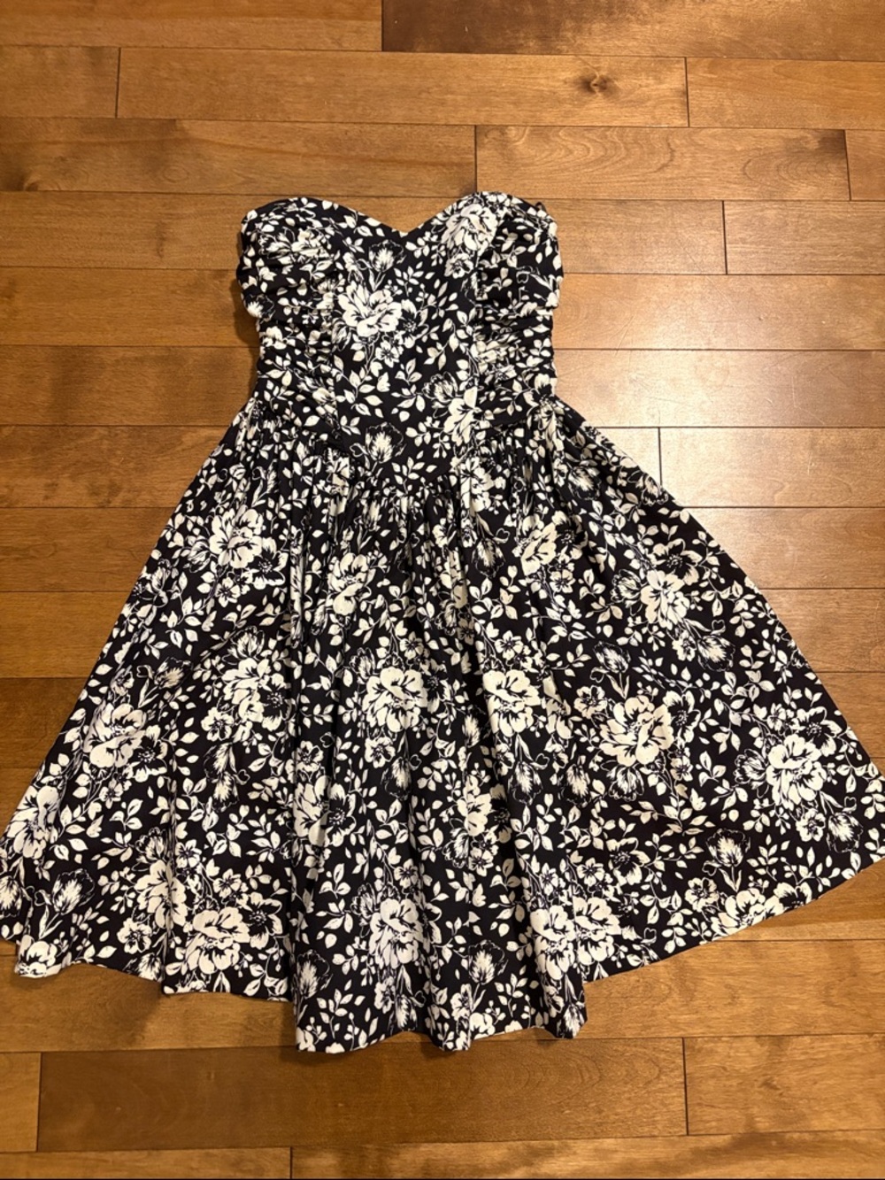 Vintage Laura Ashley Black and White Floral Strapless Drop Waist Fit&Flare Dress